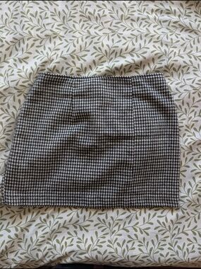 Vintage Wool Blend Houndstooth Mini Skirt - Black & White